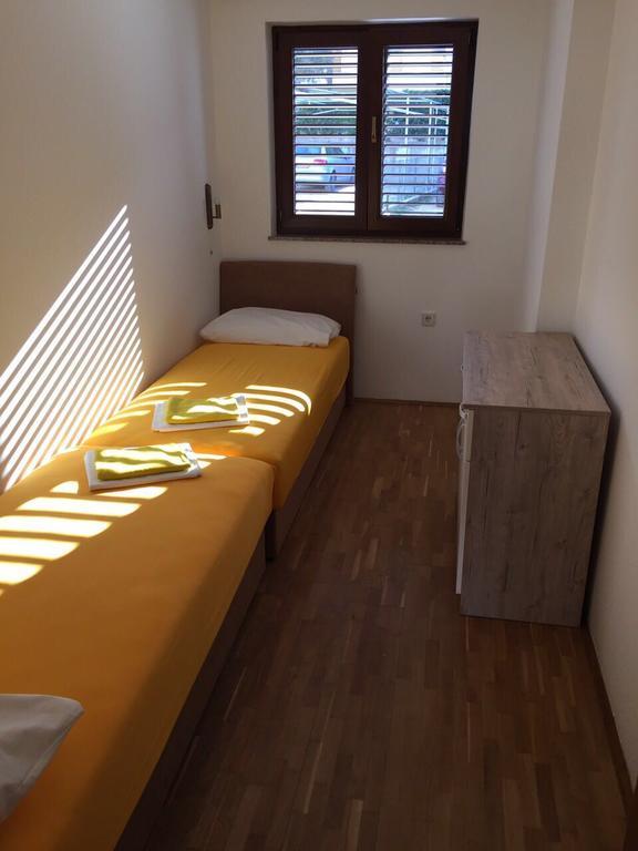 Apartments Dupin บัชกา ภายนอก รูปภาพ