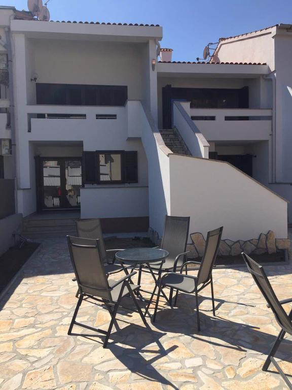 Apartments Dupin บัชกา ภายนอก รูปภาพ