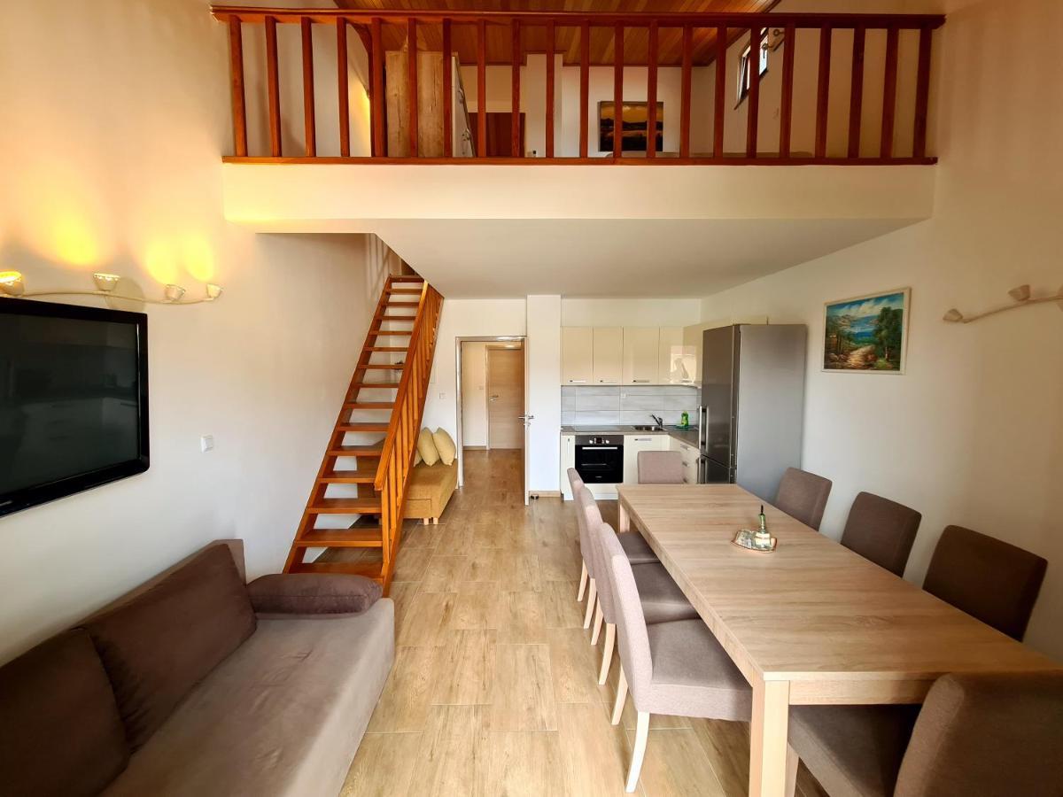 Apartments Dupin บัชกา ภายนอก รูปภาพ
