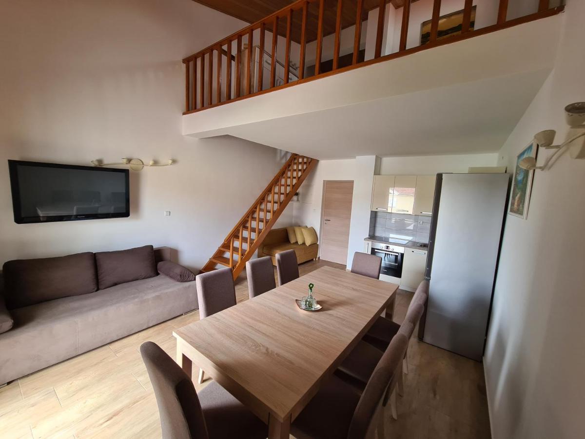 Apartments Dupin บัชกา ภายนอก รูปภาพ